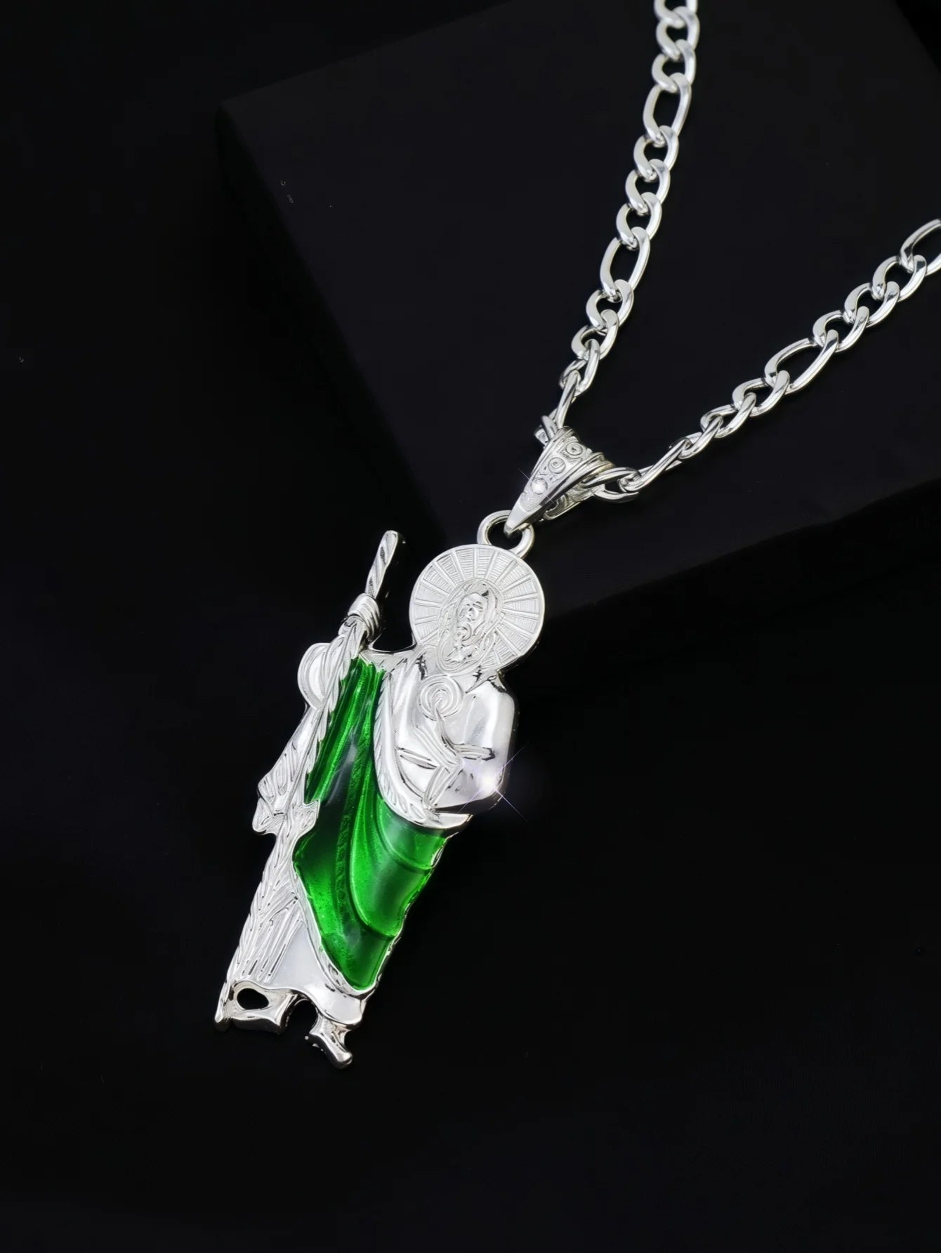 St. Jude Pendant Necklace For Men And Women Durable Eye-Catching Symbol Of Faith Stylish St. Jude Jewelry Perfect Holiday Gift